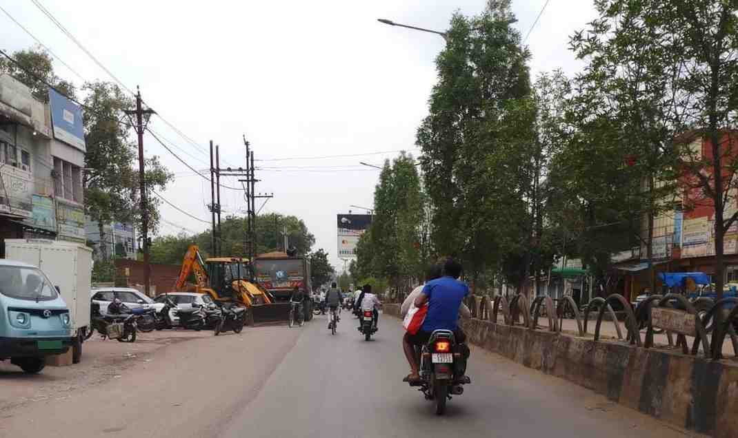 नंदिनी रोड पर सप्लायरों द्वारा अवैध रूप से संग्रहित भवन निर्माण सामग्री हटाने, शिवसेना ने आयुक्त को सौंपा ज्ञापन नंदिनी रोड पर सप्लायरों द्वारा अवैध रूप से संग्रहित भवन निर्माण सामग्री हटाने, शिवसेना ने आयुक्त को सौंपा ज्ञापन