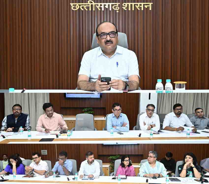 मुख्य सचिव विकासशील ने सचिवों की ली उच्च स्तरीय बैठक,योजनाओं के क्रियान्वयन की समीक्षा मुख्य सचिव विकासशील ने सचिवों की ली उच्च स्तरीय बैठक,योजनाओं के क्रियान्वयन की समीक्षा