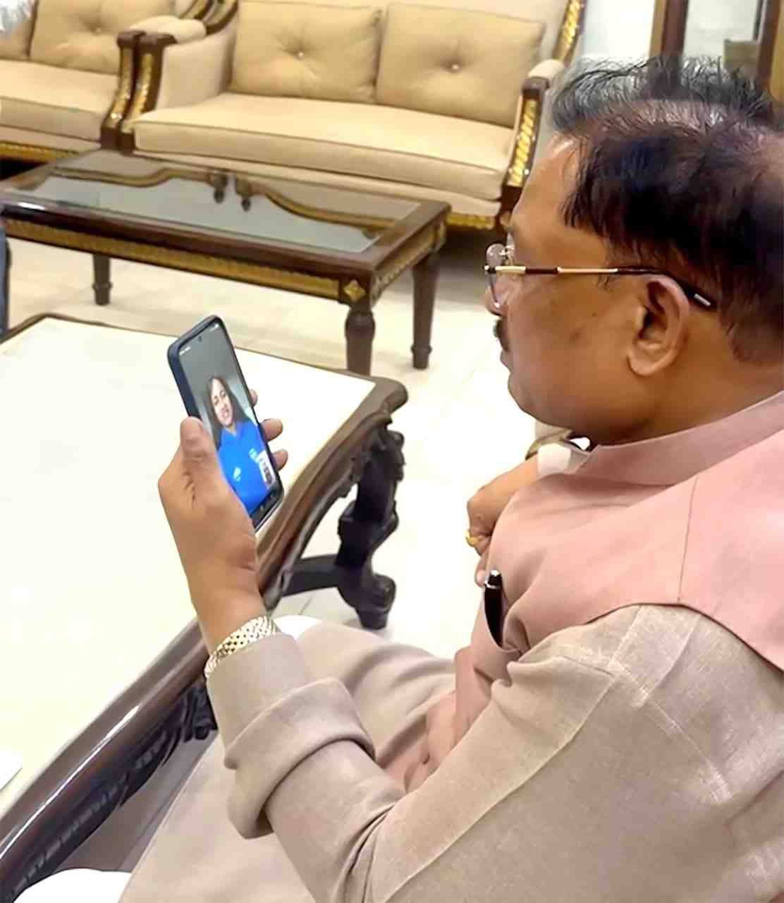 “आपने देश और छत्तीसगढ़ का गौरव बढ़ाया है, आगे भी नई ऊंचाइयां हासिल करें” – मुख्यमंत्री विष्णु देव साय