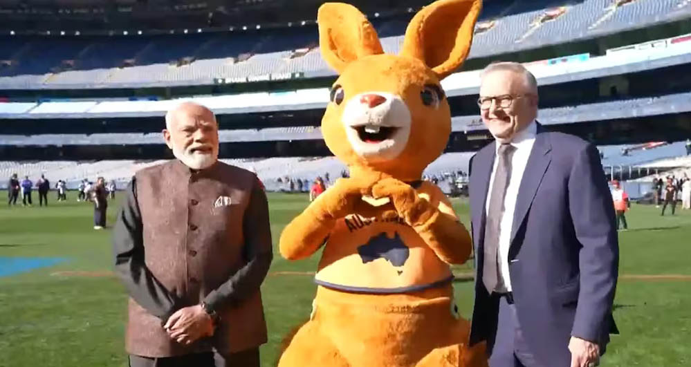 मेलबर्न क्रिकेट ग्राउंड से PM मोदी का बड़ा ऐलान, चेन्नई में होगा बिग बैश लीग का ओपनिंग मैच मेलबर्न क्रिकेट ग्राउंड से PM मोदी का बड़ा ऐलान, चेन्नई में होगा बिग बैश लीग का ओपनिंग मैच