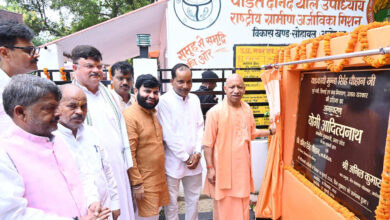 मुख्यमंत्री ने पूर्व मंत्री मुन्ना सिंह चौहान की प्रतिमा का किया अनावरण