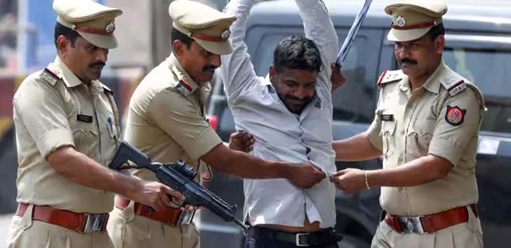 दिल्ली में फर्जी लोन सिंडिकेट का भंडाफोड़, 50 लोगों के नाम पर 1.6 करोड़ की ठगी दिल्ली में फर्जी लोन सिंडिकेट का भंडाफोड़, 50 लोगों के नाम पर 1.6 करोड़ की ठगी