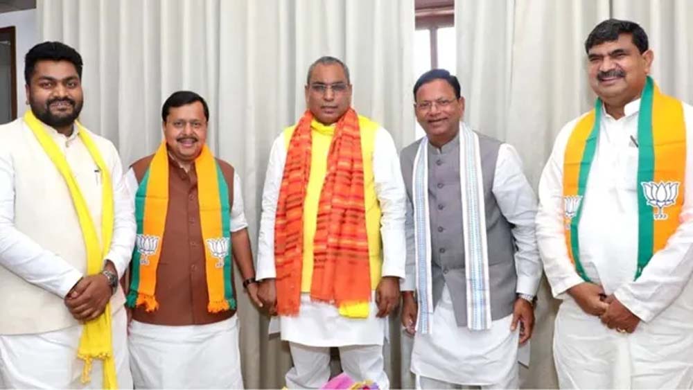 यूपी चुनाव 2027 की तैयारी तेज: भाजपा अध्यक्ष नितिन नवीन ने सहयोगी दलों के साथ किया समन्वय मंथन यूपी चुनाव 2027 की तैयारी तेज: भाजपा अध्यक्ष नितिन नवीन ने सहयोगी दलों के साथ किया समन्वय मंथन