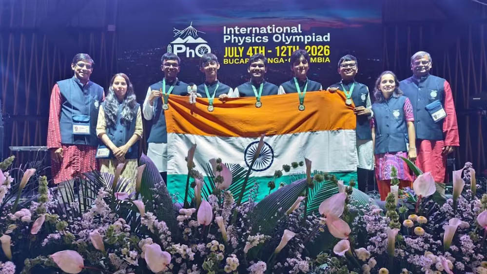 इंटरनेशनल फिजिक्स ओलंपियाड में भारत का जलवा, कोटा के छात्रों ने 5 गोल्ड जीतकर बनाया नंबर-1 इंटरनेशनल फिजिक्स ओलंपियाड में भारत का जलवा, कोटा के छात्रों ने 5 गोल्ड जीतकर बनाया नंबर-1