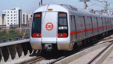 दिल्ली में विरोध प्रदर्शन के बीच 16 मेट्रो स्टेशन बंद, DMRC ने जारी की एडवाइजरी