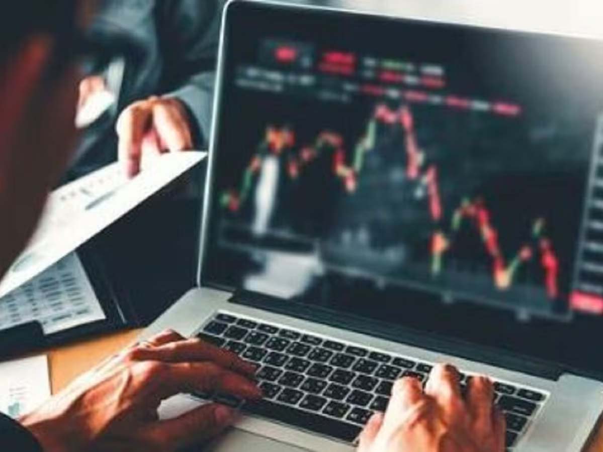 10 रुपये से कम का शेयर बना मल्टीबैगर, 1 साल में दिया 1174% रिटर्न 10 रुपये से कम का शेयर बना मल्टीबैगर, 1 साल में दिया 1174% रिटर्न