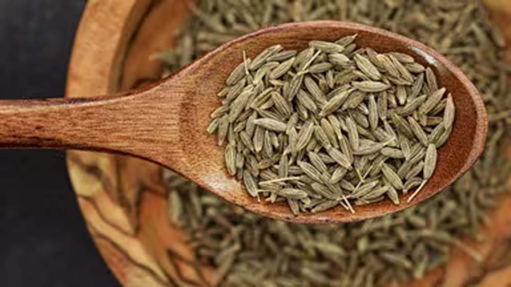FSSAI की छापेमारी में पकड़ी गई केमिकल वाली सौंफ, ऐसे करें पहचान