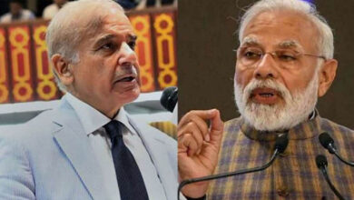 PM मोदी और शहबाज शरीफ को लिखी 100 हस्तियों की चिट्ठी पर BJP का हमला, जानें किन नेताओं के नाम शामिल PM मोदी और शहबाज शरीफ को लिखी 100 हस्तियों की चिट्ठी पर BJP का हमला, जानें किन नेताओं के नाम शामिल