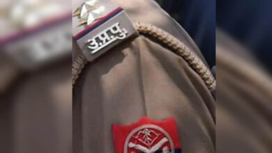 स्थानांतरण के बाद भी नहीं हुई रवानगी,वाराणसी पुलिस में उठने लगे सवाल
