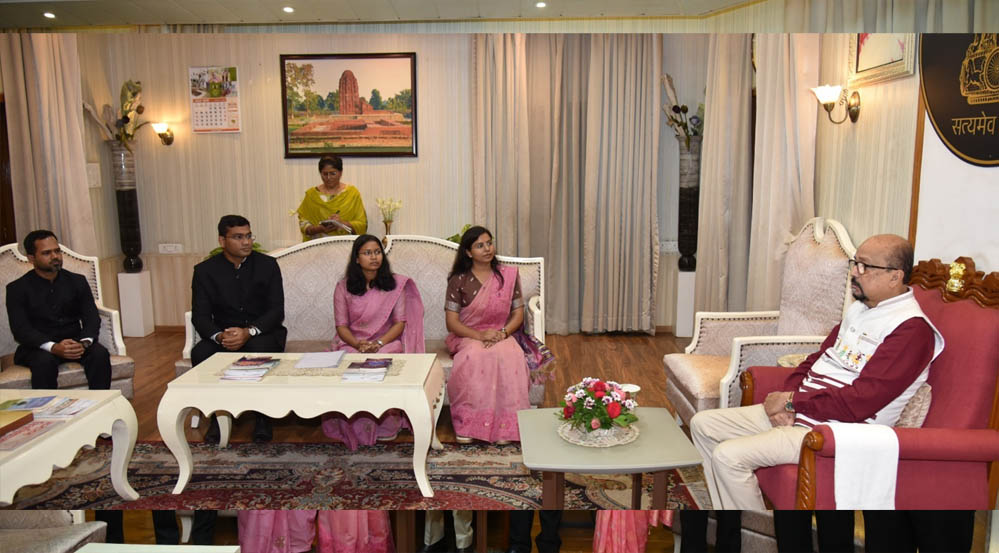 सेवा भाव, संवेदनशीलता और तार्किक निर्णय से निभाएं दायित्व -रमेन डेका सेवा भाव, संवेदनशीलता और तार्किक निर्णय से निभाएं दायित्व -रमेन डेका
