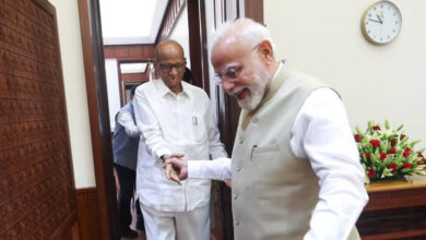 CJP मंच से PM मोदी तक! प्रदर्शन के बीच शरद पवार और सुप्रिया सुले ने की मुलाकात, बढ़ी सियासी चर्चा