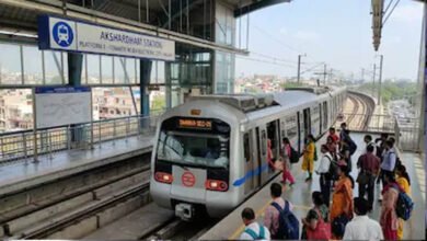 Delhi Metro Update: आज भी 17 मेट्रो स्टेशन बंद, राजीव चौक और मंडी हाउस पर इंटरचेंज की सुविधा जारी