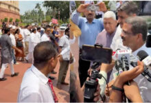 संसद में धर्मेंद्र प्रधान का भव्य स्वागत, इस्तीफे के बाद पहली बार पहुंचे तो NDA सांसदों ने पाग पहनाकर किया अभिनंदन
