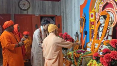 गुरु पूर्णिमा महोत्सव : सीएम योगी ने किया महायोगी गोरखनाथ का विशिष्ट पूजन