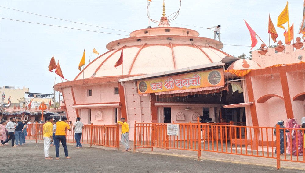 2030 तक बदलेगी श्री धूनीवाले दादाजी मंदिर की तस्वीर, समाधि शताब्दी वर्ष से पहले मिलेगा भव्य और दिव्य स्वरूप 2030 तक बदलेगी श्री धूनीवाले दादाजी मंदिर की तस्वीर, समाधि शताब्दी वर्ष से पहले मिलेगा भव्य और दिव्य स्वरूप
