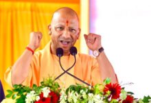 रामलीला में असलहा लहराकर दंगा करने वाले को मिट्टी में ही दफन होना पड़ेगा: सीएम योगी