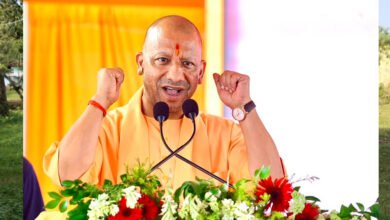 रामलीला में असलहा लहराकर दंगा करने वाले को मिट्टी में ही दफन होना पड़ेगा: सीएम योगी रामलीला में असलहा लहराकर दंगा करने वाले को मिट्टी में ही दफन होना पड़ेगा: सीएम योगी