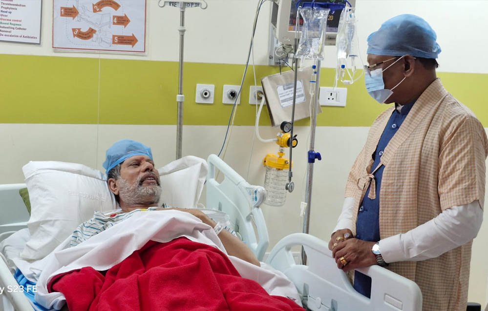 मुख्यमंत्री विष्णुदेव साय ने विधायक किरण सिंह देव का जाना कुशलक्षेम, शीघ्र स्वास्थ्य लाभ की कामना की मुख्यमंत्री विष्णुदेव साय ने विधायक किरण सिंह देव का जाना कुशलक्षेम, शीघ्र स्वास्थ्य लाभ की कामना की