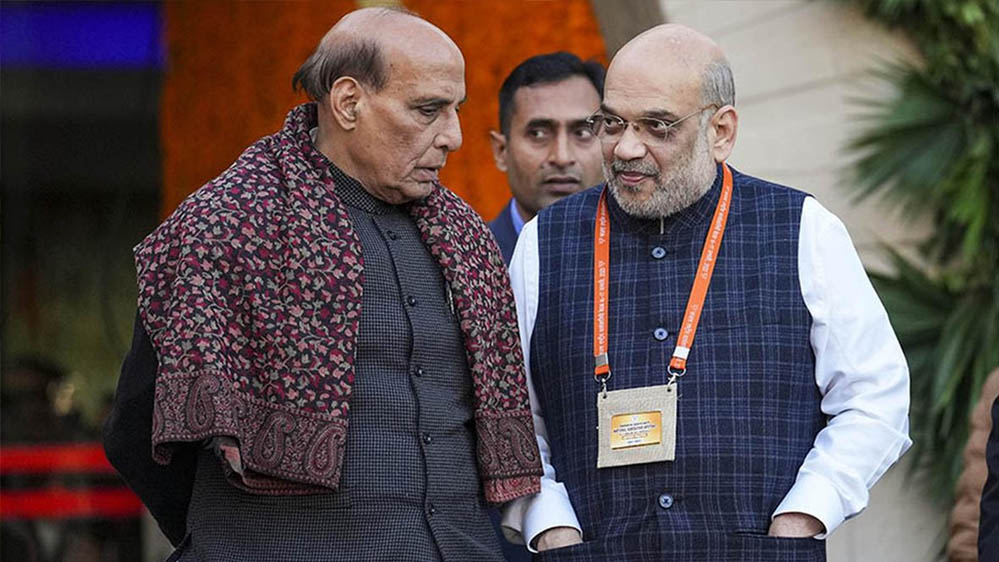 राजनाथ सिंह ने दिया इस्तीफा तो मिल सकती है बड़ी जिम्मेदारी? अमित शाह के प्रमोशन की भी चर्चा तेज राजनाथ सिंह ने दिया इस्तीफा तो मिल सकती है बड़ी जिम्मेदारी? अमित शाह के प्रमोशन की भी चर्चा तेज