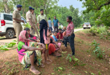 धर्मांतरण के बाद ग्रामीण विवाद, ग्रामसभा ने परिवार को गांव से बाहर किया; धार्मिक परंपराओं से दूरी का आरोप