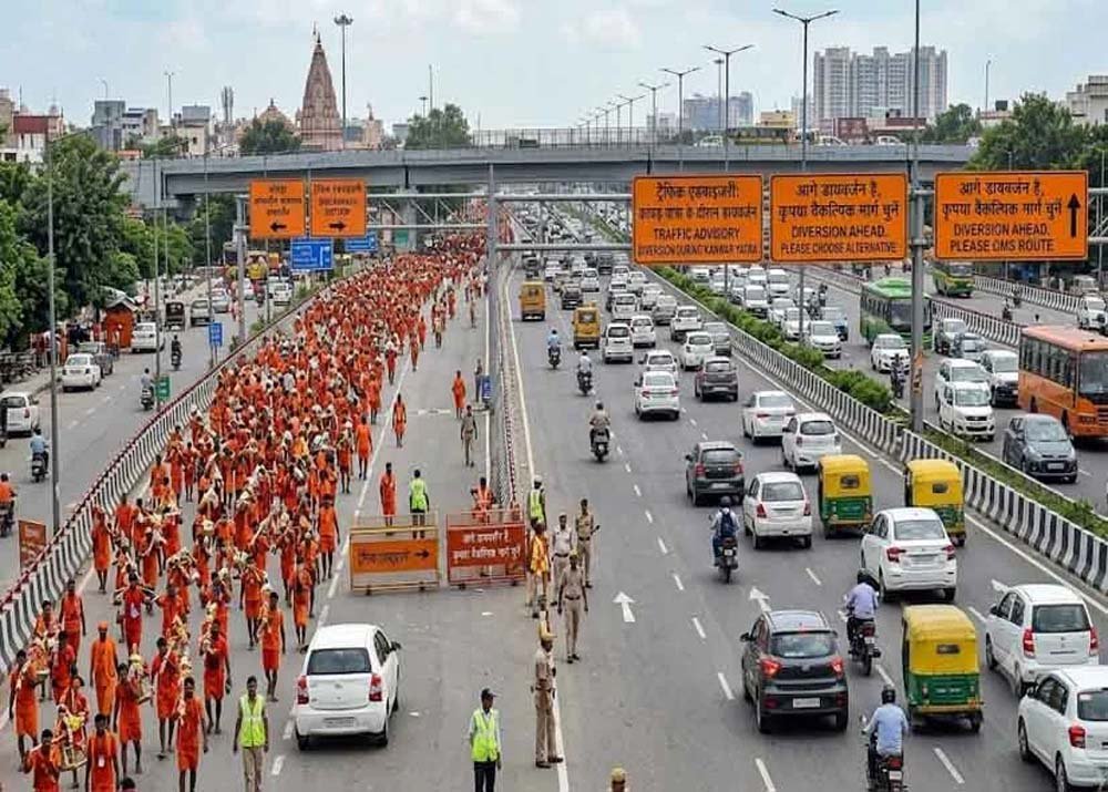 कांवड़ यात्रा को लेकर दिल्ली में ट्रैफिक प्लान जारी, कई रास्तों पर प्रतिबंध कांवड़ यात्रा को लेकर दिल्ली में ट्रैफिक प्लान जारी, कई रास्तों पर प्रतिबंध