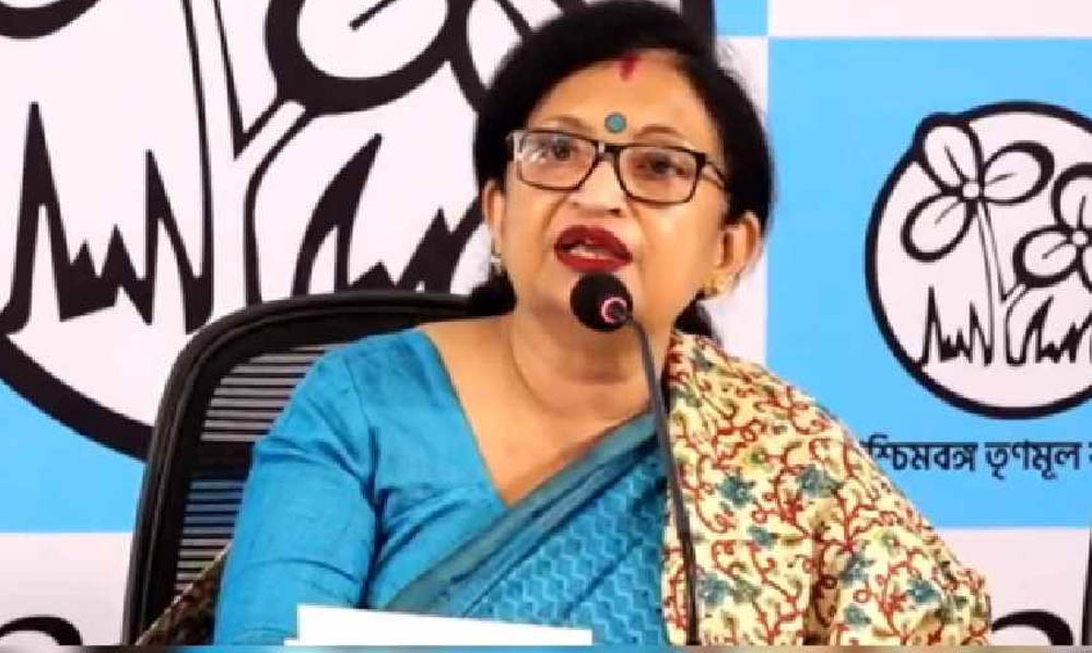 ममता बनर्जी को बड़ा झटका! चंद्रिमा भट्टाचार्य ने बंगाल TMC चीफ समेत सभी पदों से दिया इस्तीफा ममता बनर्जी को बड़ा झटका! चंद्रिमा भट्टाचार्य ने बंगाल TMC चीफ समेत सभी पदों से दिया इस्तीफा