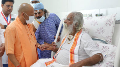 सीएम योगी मेदांता अस्पताल पहुंचे, महंत नृत्य गोपाल दास का जाना हालचाल सीएम योगी मेदांता अस्पताल पहुंचे, महंत नृत्य गोपाल दास का जाना हालचाल
