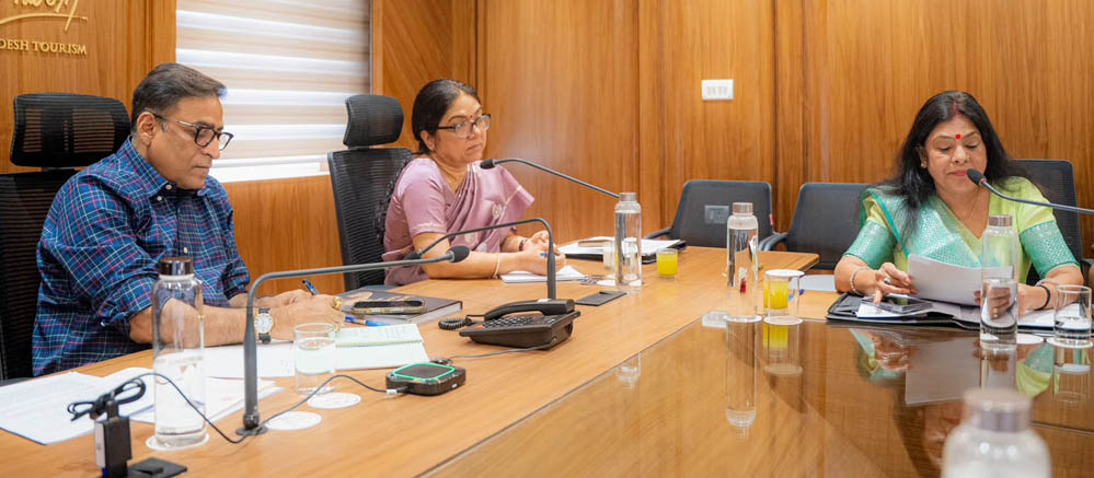 भारतीय कला-संस्कृति को मिलेगा विश्वस्तरीय मंच, भातखंडे के नए परिसर की रूपरेखा पर हुआ मंथन भारतीय कला-संस्कृति को मिलेगा विश्वस्तरीय मंच, भातखंडे के नए परिसर की रूपरेखा पर हुआ मंथन