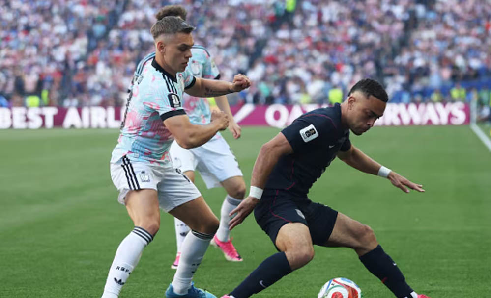FIFA World Cup: बेल्जियम ने अमेरिका को 4-1 से रौंदा, मेजबान टीम का टूटा खिताब जीतने का सपना FIFA World Cup: बेल्जियम ने अमेरिका को 4-1 से रौंदा, मेजबान टीम का टूटा खिताब जीतने का सपना
