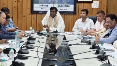 मतदाता सूची पुनरीक्षण में लापरवाही पर सीओ को शो-कॉज, वेतन भी रुकेगा मतदाता सूची पुनरीक्षण में लापरवाही पर सीओ को शो-कॉज, वेतन भी रुकेगा
