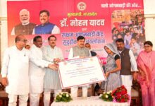 आदर्श आंगनवाड़ी केंद्र बच्चों के सर्वांगीण विकास की प्रथम पाठशाला : मुख्यमंत्री डॉ. यादव