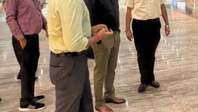भारत सरकार के पर्यटन मंत्रालय के अतिरिक्त सचिव एवं महानिदेशक सुमन बिल्ला का रायपुर एयरपोर्ट पर हुआ आत्मीय स्वागत