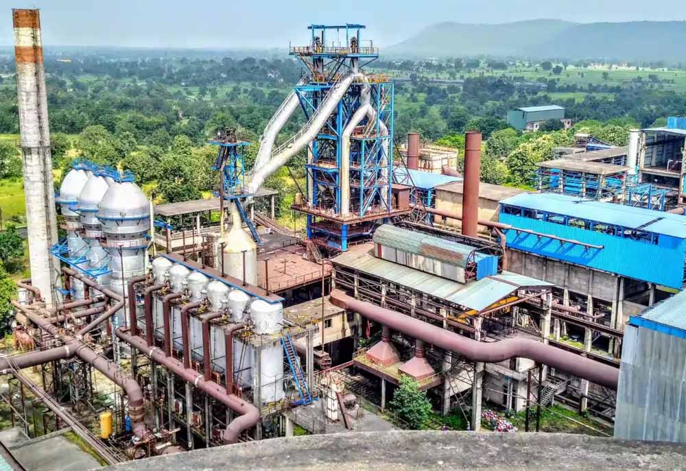 छत्तीसगढ़ में उद्योगों के लिए नया नियम, एक हेक्टेयर भूमि पर लगाने होंगे 2,500 पौधे छत्तीसगढ़ में उद्योगों के लिए नया नियम, एक हेक्टेयर भूमि पर लगाने होंगे 2,500 पौधे