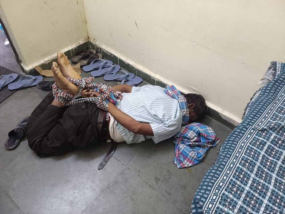 बिलासपुर: जेल शिफ्टिंग से पहले ही बाल अपराधियों ने रची थी गार्ड की हत्या की साजिश बिलासपुर: जेल शिफ्टिंग से पहले ही बाल अपराधियों ने रची थी गार्ड की हत्या की साजिश