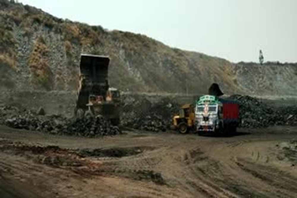 CG Forest Survey: रामसर वेटलैंड पर कोयला कारोबार का संकट, 5 किमी दायरे में 2 कोल वाशरी और 9 कोल डिपो CG Forest Survey: रामसर वेटलैंड पर कोयला कारोबार का संकट, 5 किमी दायरे में 2 कोल वाशरी और 9 कोल डिपो