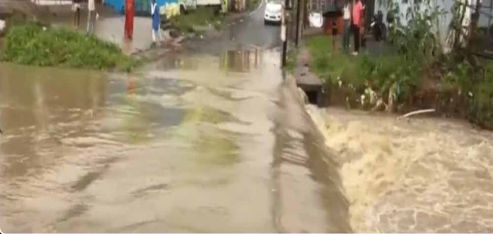 CG में भारी बारिश से हालात बिगड़े, नदी-नाले उफान पर; CM साय ने सभी कलेक्टरों को किया अलर्ट