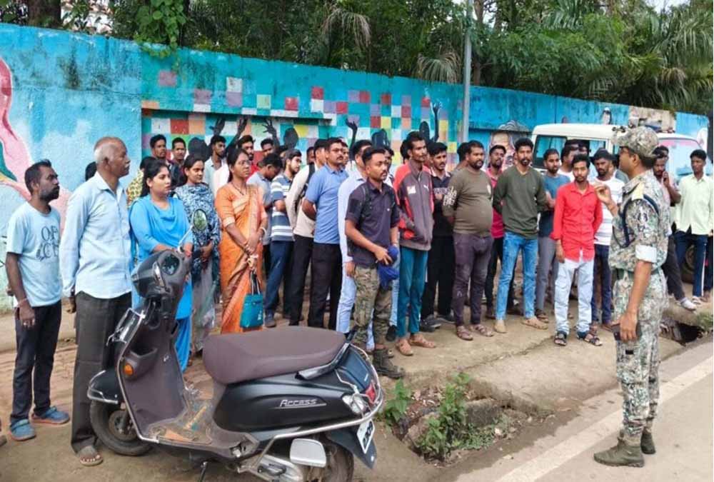 छत्तीसगढ़ पुलिस का बड़ा एक्शन, यातायात नियम तोड़ने पर 62 वाहन चालकों के चालान छत्तीसगढ़ पुलिस का बड़ा एक्शन, यातायात नियम तोड़ने पर 62 वाहन चालकों के चालान