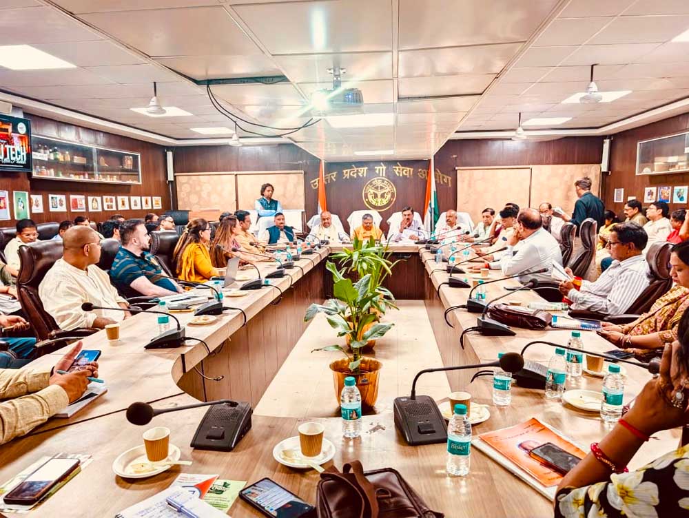 आधुनिक तकनीक, नवाचार और बाजार को जोड़कर गो पालन को ज्यादा लाभकारी बनाने पर मंथन आधुनिक तकनीक, नवाचार और बाजार को जोड़कर गो पालन को ज्यादा लाभकारी बनाने पर मंथन