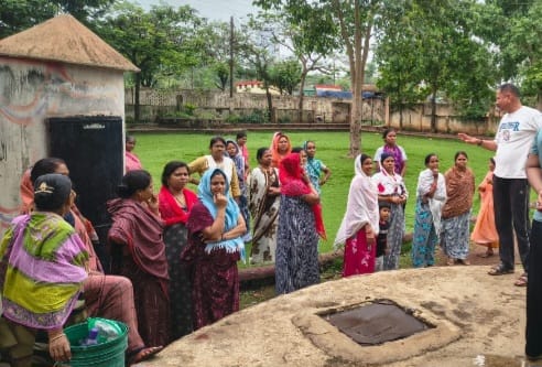 ओवरहेड टैंक की पाइपलाइन फटने से वार्ड 14 की जलापूर्ति बाधित, पालिकाध्यक्ष ने जल्द से जल्द जलापूर्ति बहाल करने के दिये निर्देश ओवरहेड टैंक की पाइपलाइन फटने से वार्ड 14 की जलापूर्ति बाधित, पालिकाध्यक्ष ने जल्द से जल्द जलापूर्ति बहाल करने के दिये निर्देश