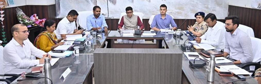 राजस्व मामलों में देरी बर्दाश्त नहीं, समय पर निपटाएं नामांतरण और बंटवारा’-मंत्री टंक राम वर्मा राजस्व मामलों में देरी बर्दाश्त नहीं, समय पर निपटाएं नामांतरण और बंटवारा’-मंत्री टंक राम वर्मा