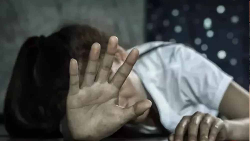 ग्वालियर में सहेली के भाई ने किशोरी को किडनैप कर किया दुष्कर्म ग्वालियर में सहेली के भाई ने किशोरी को किडनैप कर किया दुष्कर्म