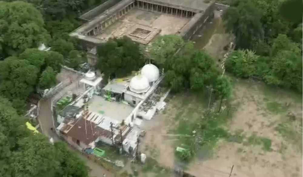 धार भोजशाला को लेकर प्रशासन अलर्ट, नमाज व्यवस्था और तलाशी पर हुई अहम बैठक धार भोजशाला को लेकर प्रशासन अलर्ट, नमाज व्यवस्था और तलाशी पर हुई अहम बैठक