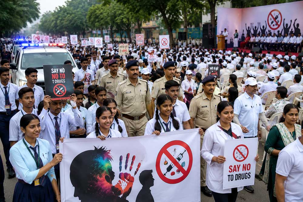 नशे से दूरी है ज़रूरी 2.0 अभियान को मिल रहा जनसमर्थन, तीसरे दिन प्रदेशभर में 1100 से अधिक कार्यक्रम आयोजित नशे से दूरी है ज़रूरी 2.0 अभियान को मिल रहा जनसमर्थन, तीसरे दिन प्रदेशभर में 1100 से अधिक कार्यक्रम आयोजित