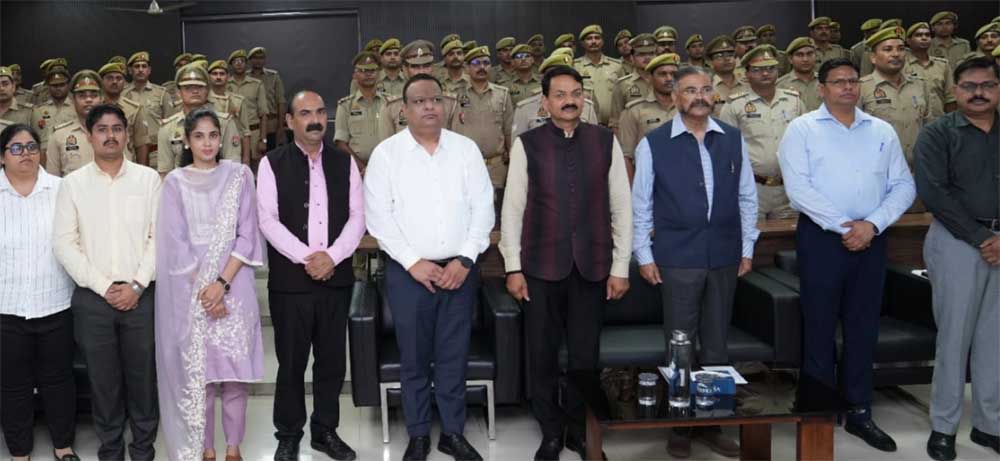 योगी सरकार के 94 पुलिस अधिकारियों ने सीखी फॉरेंसिक विज्ञान की बारीकियां योगी सरकार के 94 पुलिस अधिकारियों ने सीखी फॉरेंसिक विज्ञान की बारीकियां