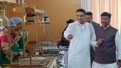 अबूझमाड़ का स्वाद पहुँचा विधानसभा- अरक चावल की महक से