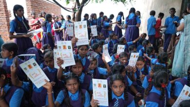 सपेरा बस्ती के बच्चो ने खेली बाल अधिकारों पर सांप सीढ़ी सपेरा बस्ती के बच्चो ने खेली बाल अधिकारों पर सांप सीढ़ी