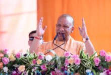 पढ़ाई में पीछे छूटे बच्चों को मुख्यधारा में लाएगी योगी सरकार, कैच-अप शिक्षण अभियान को मिलेगी नई गति