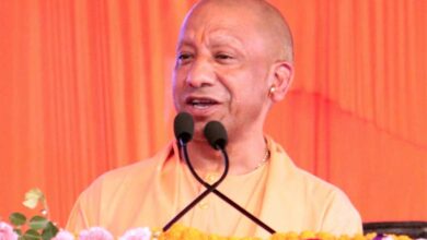 योगी सरकार इस साल भी नहीं बढ़ाएगी बिजली दरें, लगातार मांग बढ़ने के बावजूद बीते सात वर्षों में कोई बढ़ोतरी नहीं योगी सरकार इस साल भी नहीं बढ़ाएगी बिजली दरें, लगातार मांग बढ़ने के बावजूद बीते सात वर्षों में कोई बढ़ोतरी नहीं