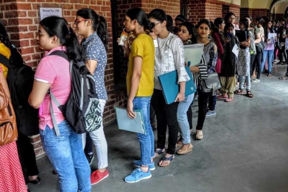 विद्यार्थियों को उच्च शिक्षा से जोड़ने के लिए 8 से 15 जुलाई तक महाविद्यालयों में लगेगा प्रवेश मेला विद्यार्थियों को उच्च शिक्षा से जोड़ने के लिए 8 से 15 जुलाई तक महाविद्यालयों में लगेगा प्रवेश मेला