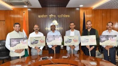 डीजीपी कैलाश मकवाणा से एनसीबी अधिकारियों ने की सौजन्य भेंट डीजीपी कैलाश मकवाणा से एनसीबी अधिकारियों ने की सौजन्य भेंट
